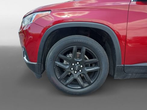 Used 2021 Chevrolet Traverse LT FWD image 13