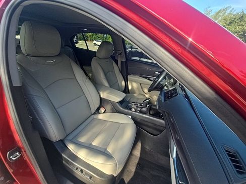 Used 2020 Cadillac XT4 Luxury FWD image 34