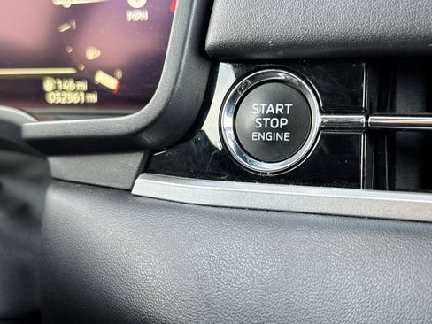 Used 2025 Mitsubishi Outlander SEL image 37