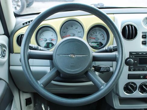 Used 2007 Chrysler PT Cruiser Touring w/ Fleet Value Group I image 19