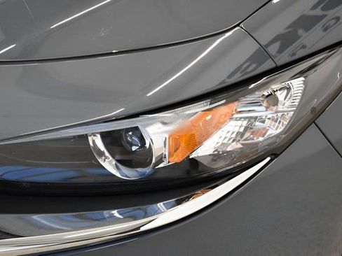 Used 2025 MAZDA MAZDA3 s image 17