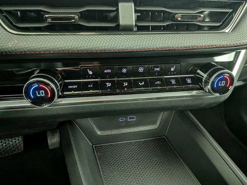 New 2026 Chevrolet Equinox RS AWD/4WD image 28