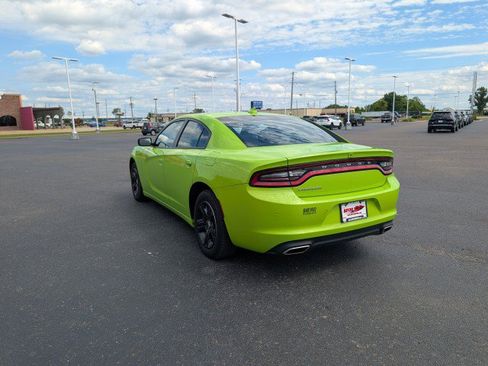 Used 2023 Dodge Charger SXT RWD image 5