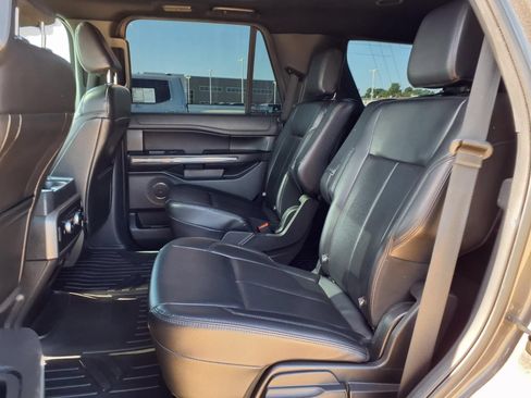 Used 2021 Ford Expedition XLT RWD image 19
