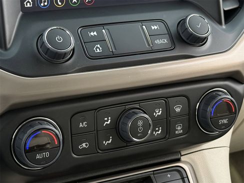 Used 2023 GMC Acadia Denali w/ Denali Ultimate Package image 18