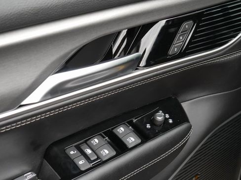 Used 2025 Jeep Wagoneer Series II image 13