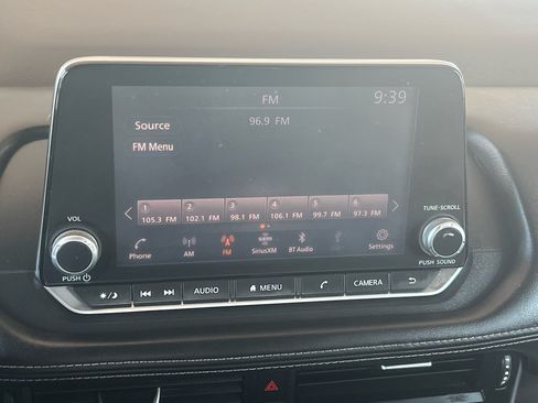 Used 2021 Nissan Rogue S FWD image 28