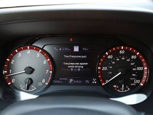 Used 2026 Nissan Frontier PRO-4X w/ Pro Premium Package AWD/4WD image 11