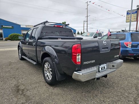 Used 2010 Nissan Frontier LE w/ LE Value Truck Pkg AWD/4WD image 5