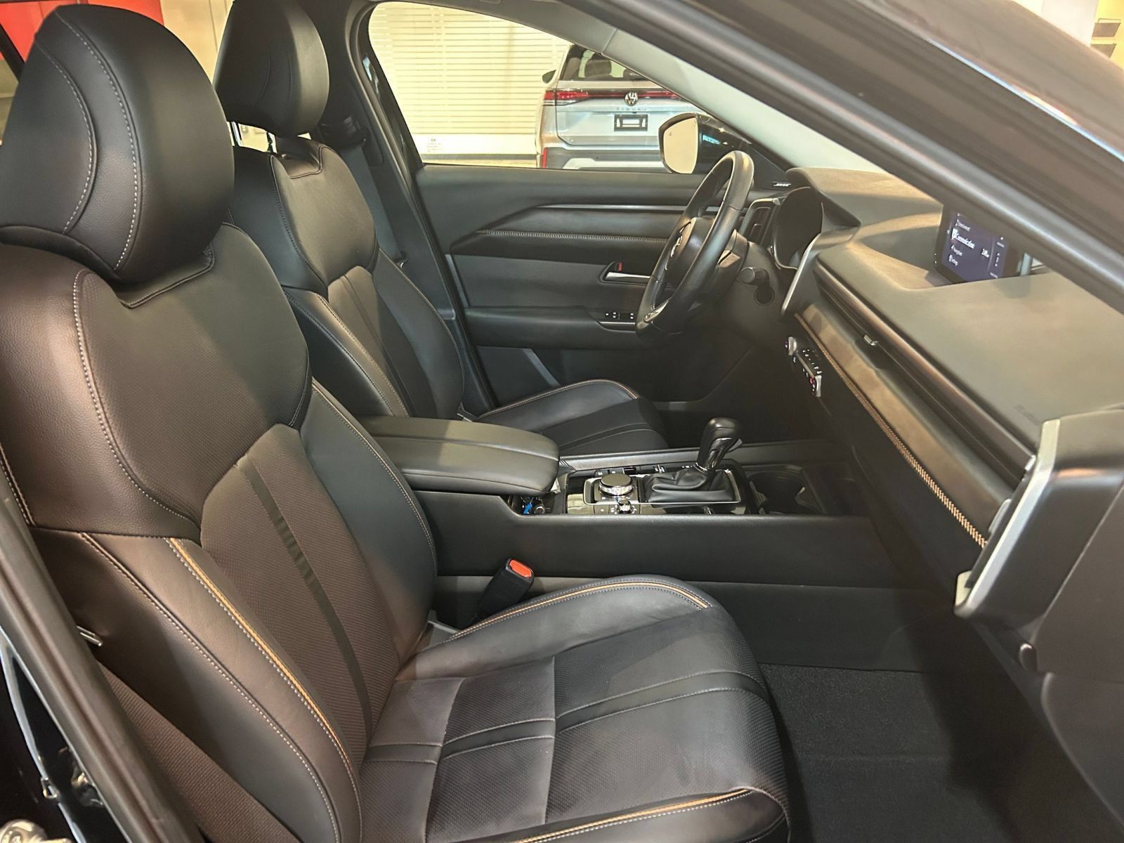 Used 2026 MAZDA CX-50 AWD 2.5 S w/ Premium Package image 37