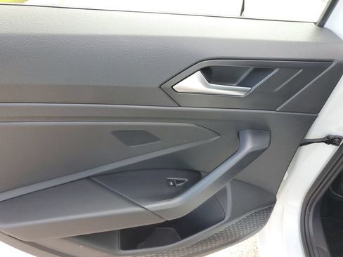 Certified 2024 Volkswagen Jetta S FWD image 18