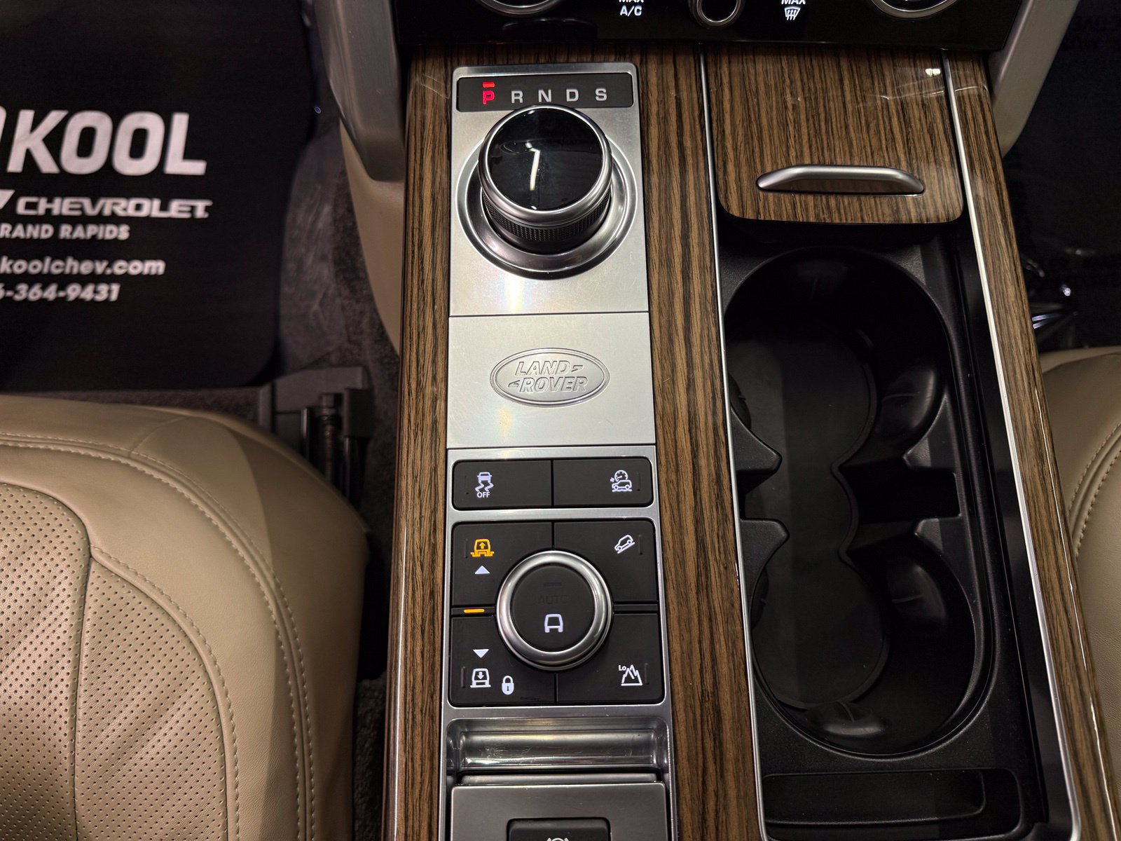 Used 2020 Land Rover Range Rover HSE AWD/4WD image 15