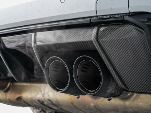 Used 2023 BMW M4 CSL image 24