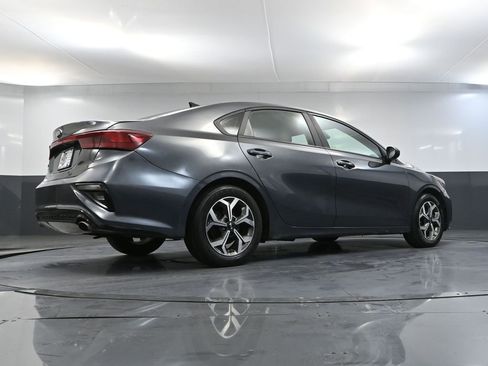 Used 2019 Kia Forte LXS image 48