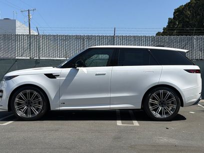 New 2026 Land Rover Range Rover Sport Dynamic SE