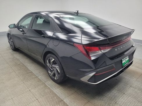 Used 2025 Hyundai Elantra Sport FWD image 5