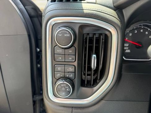 Used 2022 Chevrolet Silverado 1500 RST AWD/4WD image 21