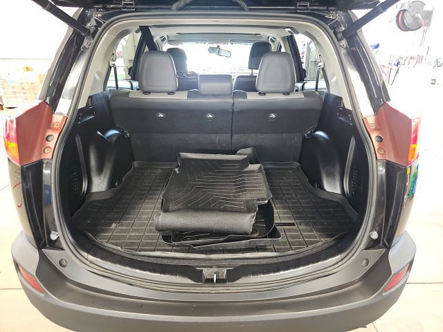 Used 2013 Toyota RAV4 Limited AWD/4WD image 29