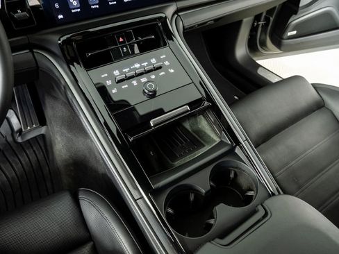 Certified 2025 Porsche Panamera 4 image 16