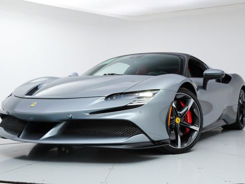 Certified 2022 Ferrari SF90 Stradale image 9