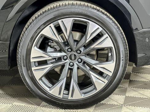 New 2026 Audi Q8 Premium Plus image 26