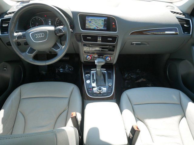 Used 2015 Audi Q5 2.0T Premium Plus w/ Technology Package AWD/4WD image 12