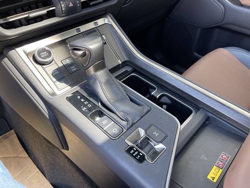 Used 2024 Lexus GX 550 w/ Accessory Package (Z1) AWD/4WD image 14