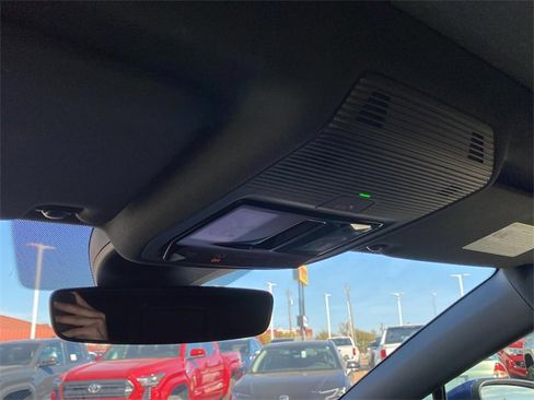 Used 2022 Volkswagen ID.4 Pro S w/ Gradient Package image 30