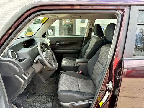Used 2015 Scion xB image 15