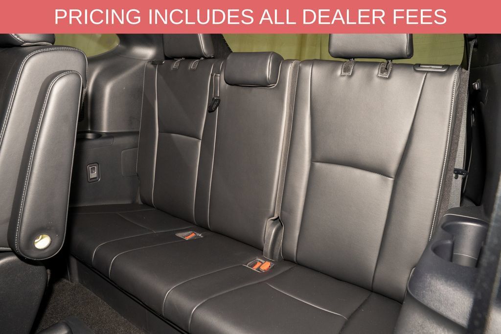 Used 2023 Toyota Highlander XSE AWD/4WD image 11