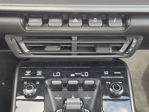 Certified 2020 Porsche 911 Carrera image 19