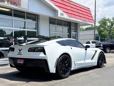 Used 2019 Chevrolet Corvette ZR1 w/ ZTK Track Performance Package RWD image 10