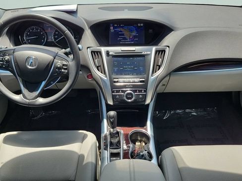 Used 2016 Acura TLX w/ Technology Package FWD image 11