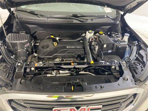 Used 2021 GMC Terrain SLE w/ Driver Convenience Package image 16