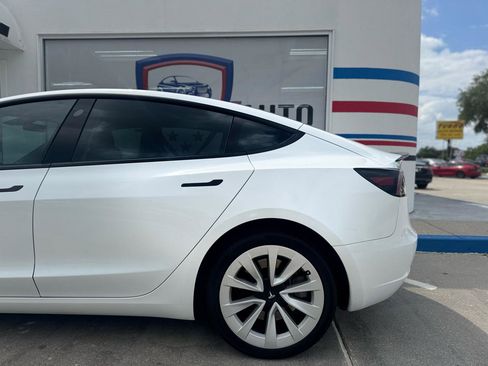 Used 2023 Tesla Model 3 Standard Range image 34