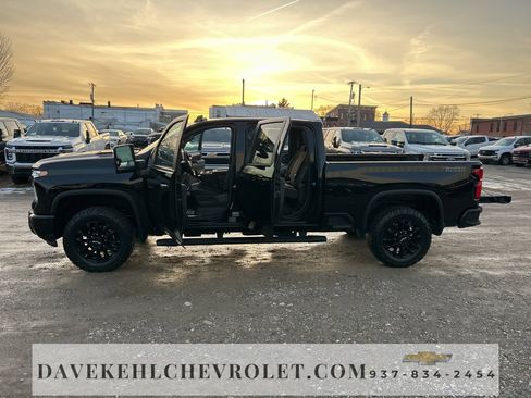 Used 2025 Chevrolet Silverado 2500 LT w/ Trail Boss Package image 11