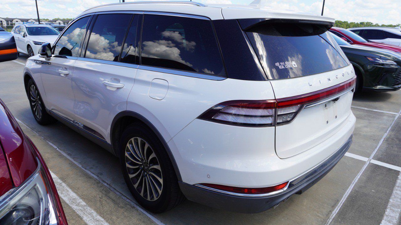Used 2020 Lincoln Aviator Reserve w/ Equipment Group 201A RWD image 9