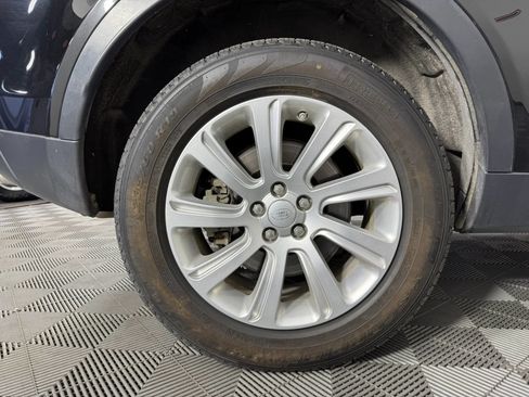 Used 2018 Land Rover Discovery Sport SE AWD/4WD image 44