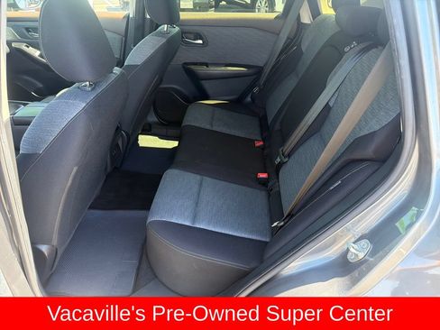 Used 2023 Nissan Rogue SV FWD image 23