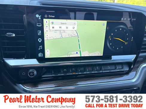 Used 2025 Chevrolet Silverado 1500 LT Trail Boss w/ Convenience Package II AWD/4WD image 16
