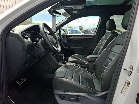 Certified 2024 Volkswagen Tiguan SEL R-Line AWD/4WD image 13