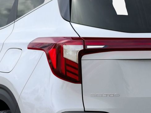 New 2026 Kia Seltos EX AWD/4WD image 11