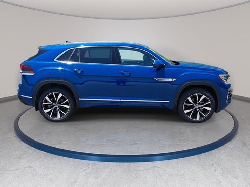 New 2026 Volkswagen Atlas Cross Sport SEL Premium R-Line AWD/4WD image 4