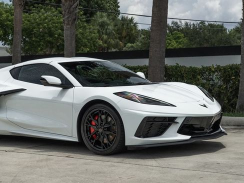 Used 2025 Chevrolet Corvette Stingray Preferred Cpe w/ Z51 Performance Package RWD image 10