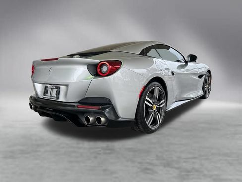 Used 2019 Ferrari Portofino RWD image 6