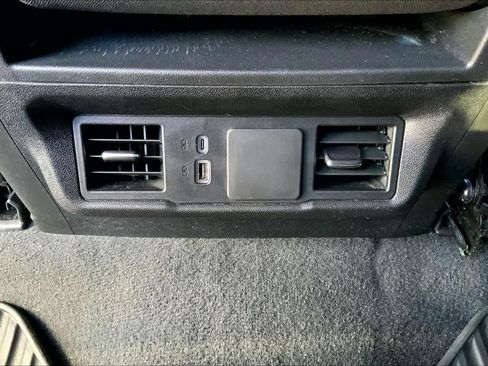 Used 2024 Chevrolet Silverado 1500 Custom image 29