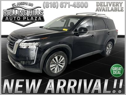 Used 2024 Nissan Pathfinder SL