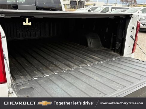 Used 2022 Chevrolet Silverado 1500 High Country w/ High Country Premium Package image 39