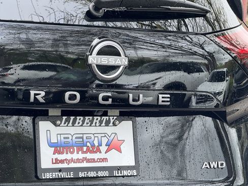 New 2026 Nissan Rogue SV AWD/4WD image 17