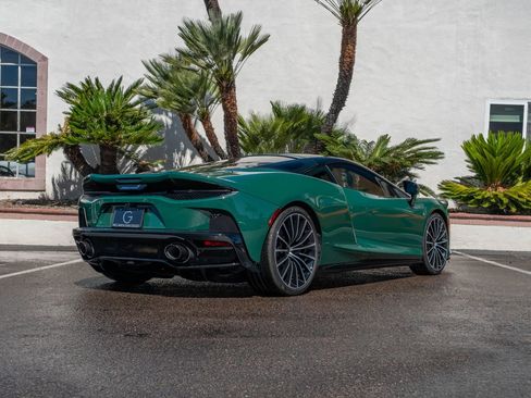 Used 2023 McLaren GT image 4